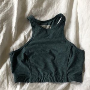 Outdoor voices Athena crop